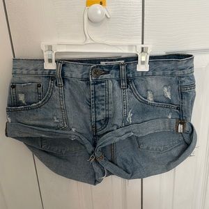 Me teaspoon Bandit denim vintage stitched shorts